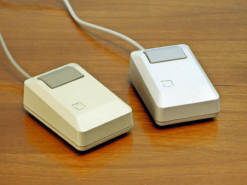 Apple_Macintosh_Plus_mouse